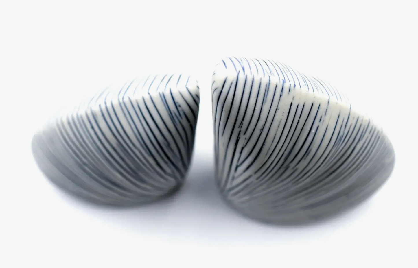 Porcelain Salt & Pepper Shaker #27
